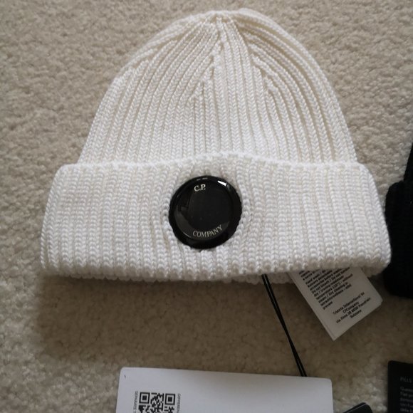 C.P. Company Extrafine Merino Wool Ribbed Knit Lens Beanies - Picture 3 of 6